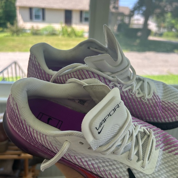 Nike Court Air Zoom Vapor 11 Tennis Shoes - Picture 4 of 7